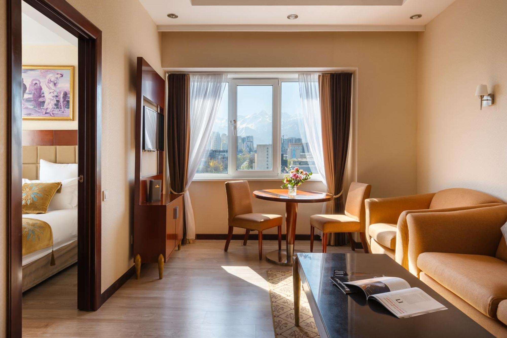 אלמטי Regardal Hotel מראה חיצוני תמונה
