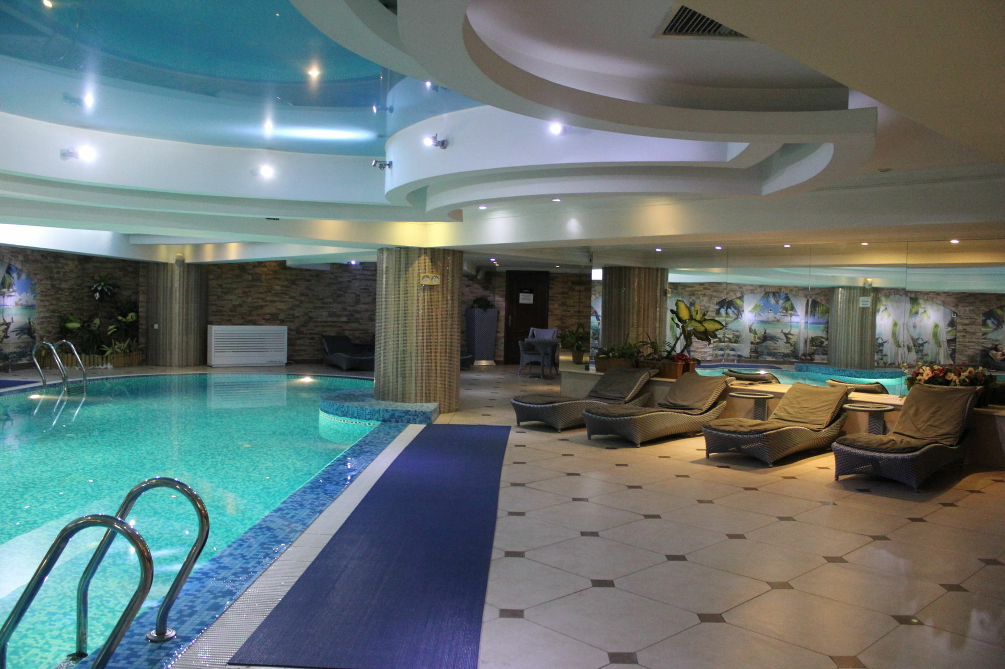 אלמטי Regardal Hotel מראה חיצוני תמונה